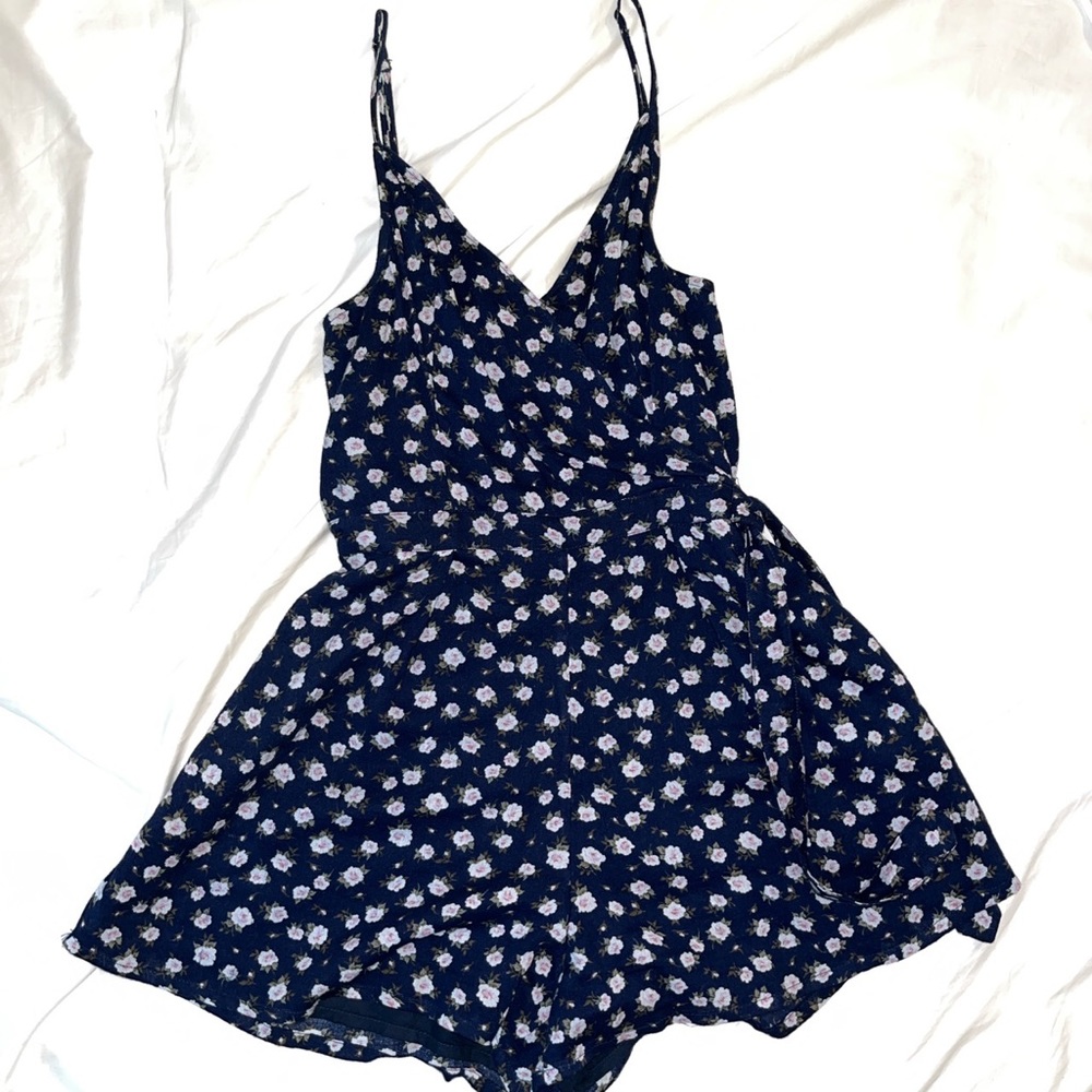 Abercrombie and fitch romper